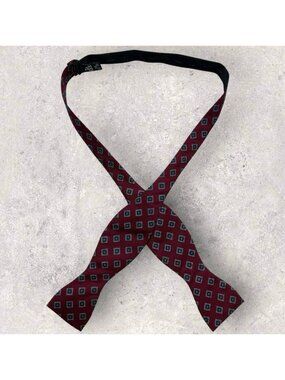 TIE RACK Silk Self Bow Tie GERMANY Burgundy Gray Blue Geometric W:2" EUC